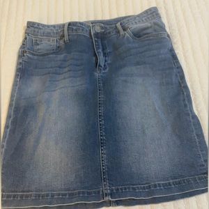Jean skirt.  Excellent condition.   Only worn a few times.